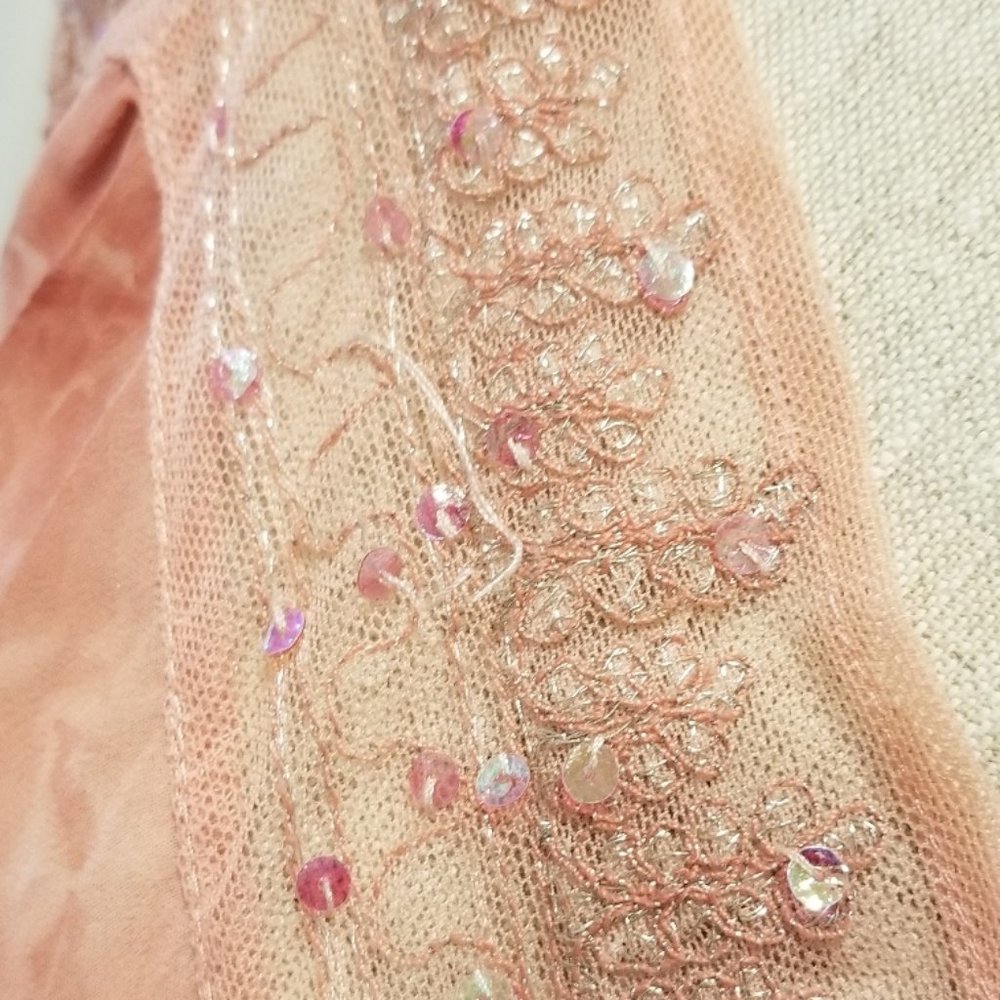 Guess Beaded Tunic Size Medium - Picture 4 of 9